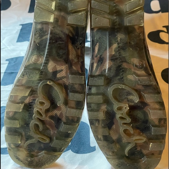 COACH RAIN BOOTS - Picture 6 of 10